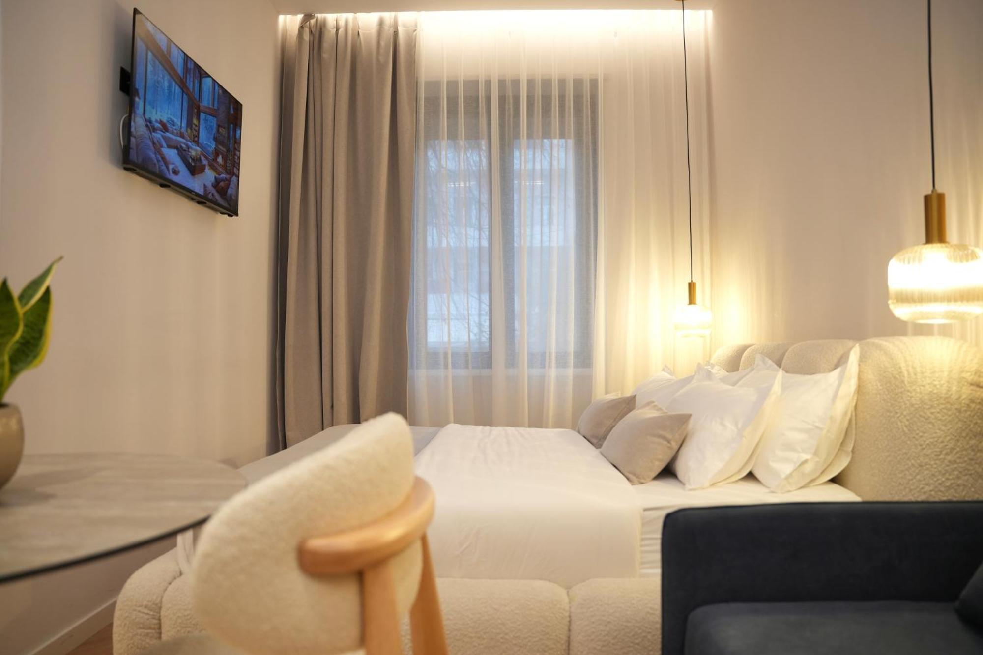Nea Deluxe Apart-Hotel Tirana Eksteriør billede