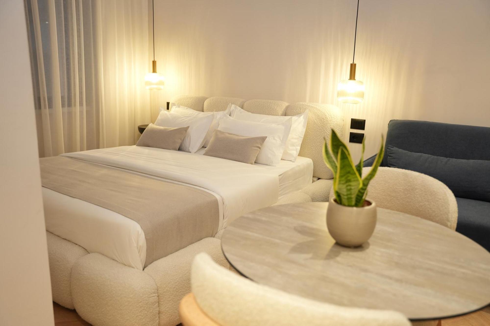 Nea Deluxe Apart-Hotel Tirana Eksteriør billede